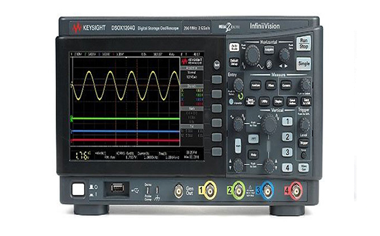 DSOX1204G Oscilloscope: 70/100/200 MHz, 4 Analog Channels, with a built-in Waveform Generator